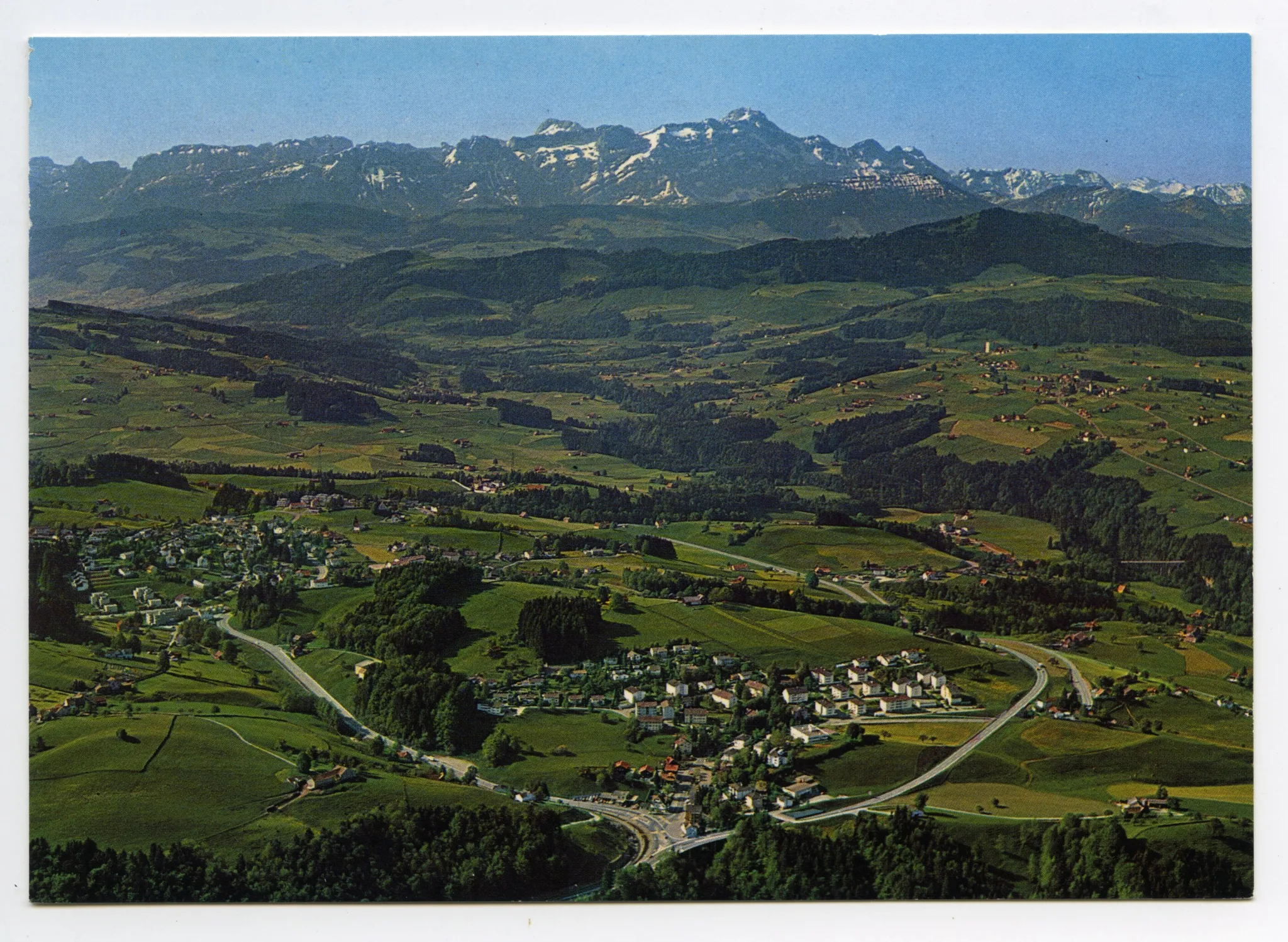 Lustmühle und Niederteufen mit Umfahrungsstrasse, Blick via Stein, Kronberg zum Säntis (vgl. Hc.14-19)