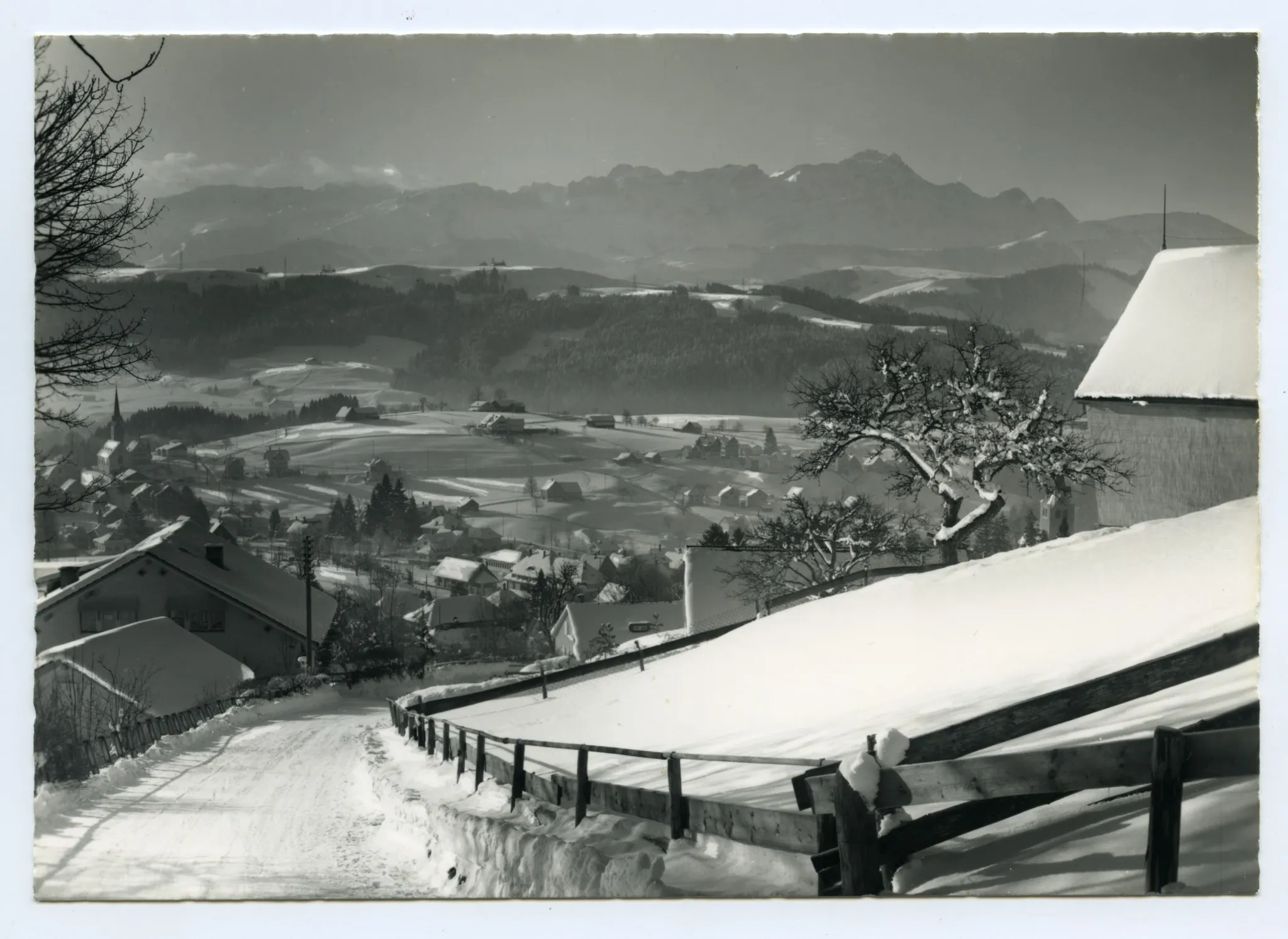 beide Dorfkirchen (Grubenmann z.T.), Bahnhof (mit ARKB-Gebäude), Alpstein