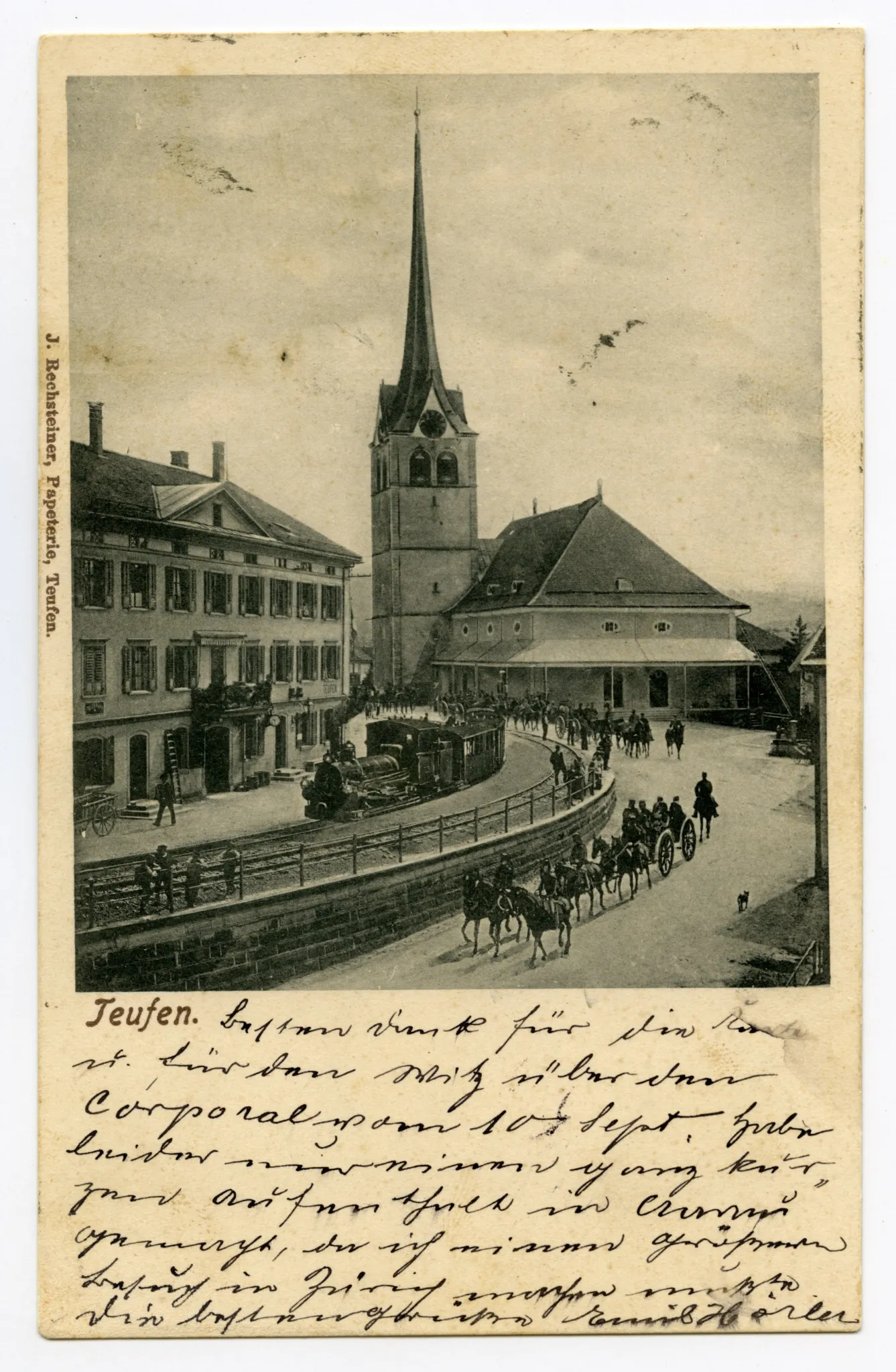 Grubenmannkirche, Alter Bahnhof, mit Dampfzug. Auf Strasse vorbeiziehende Artillerietruppen mit Mehrspännern.