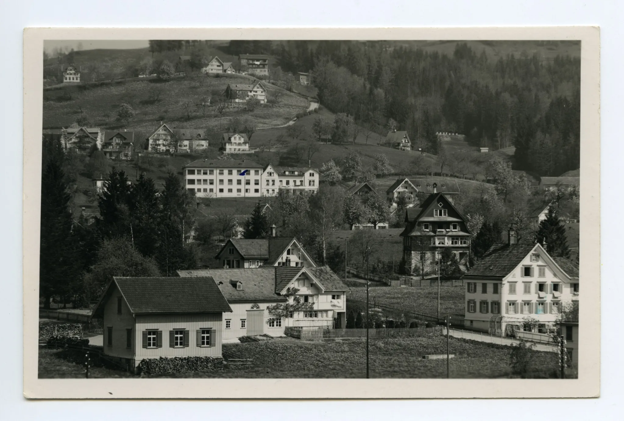 Blick zum Krankenhaus mit Anbau, Scheibenstand (Schützenhaus)