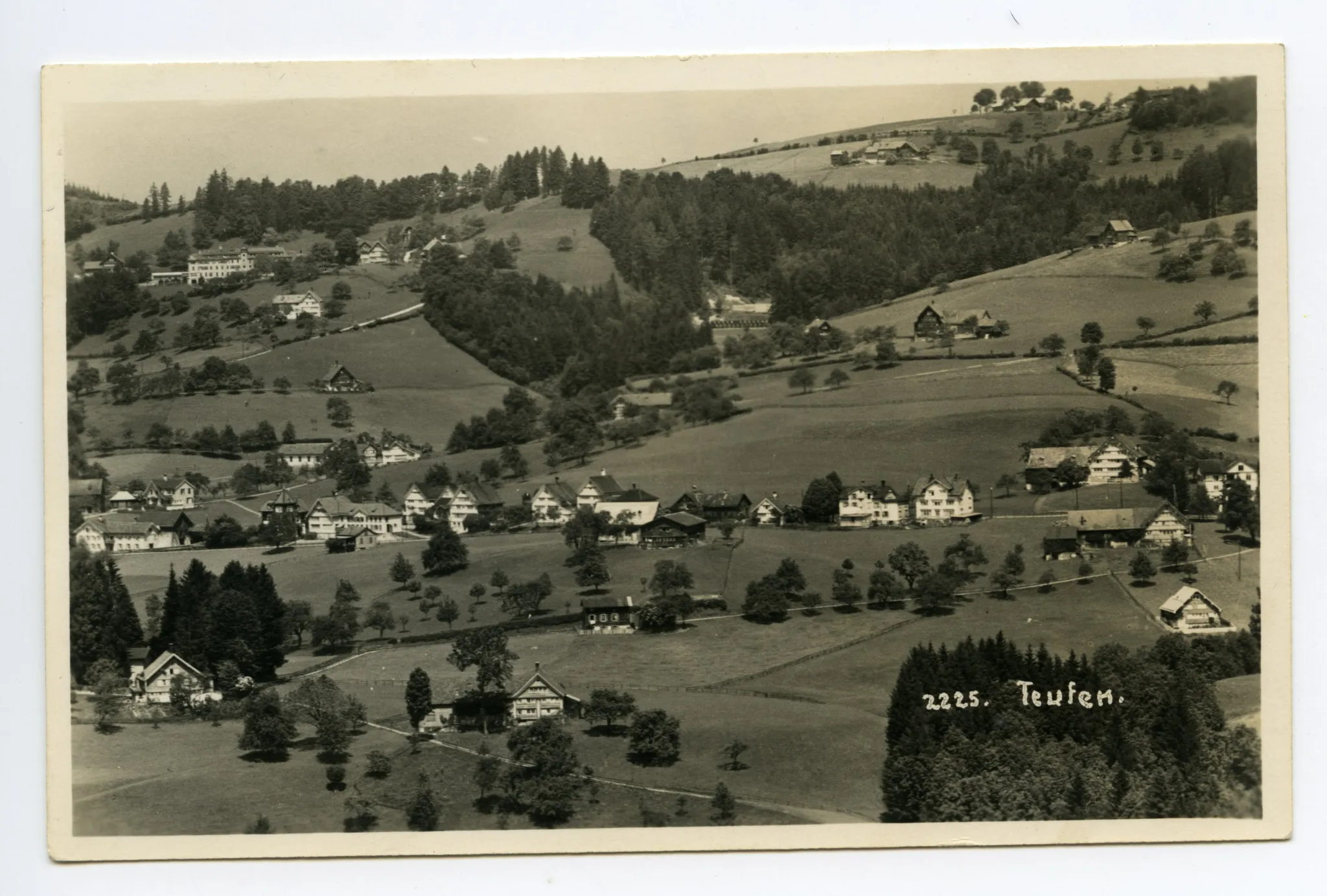 Farnbüel, Wellenrüti. Mit Schützenhaus/Scheibenstand, Bad Sonder. Blick zu Schäflisegg, Hüslersegg