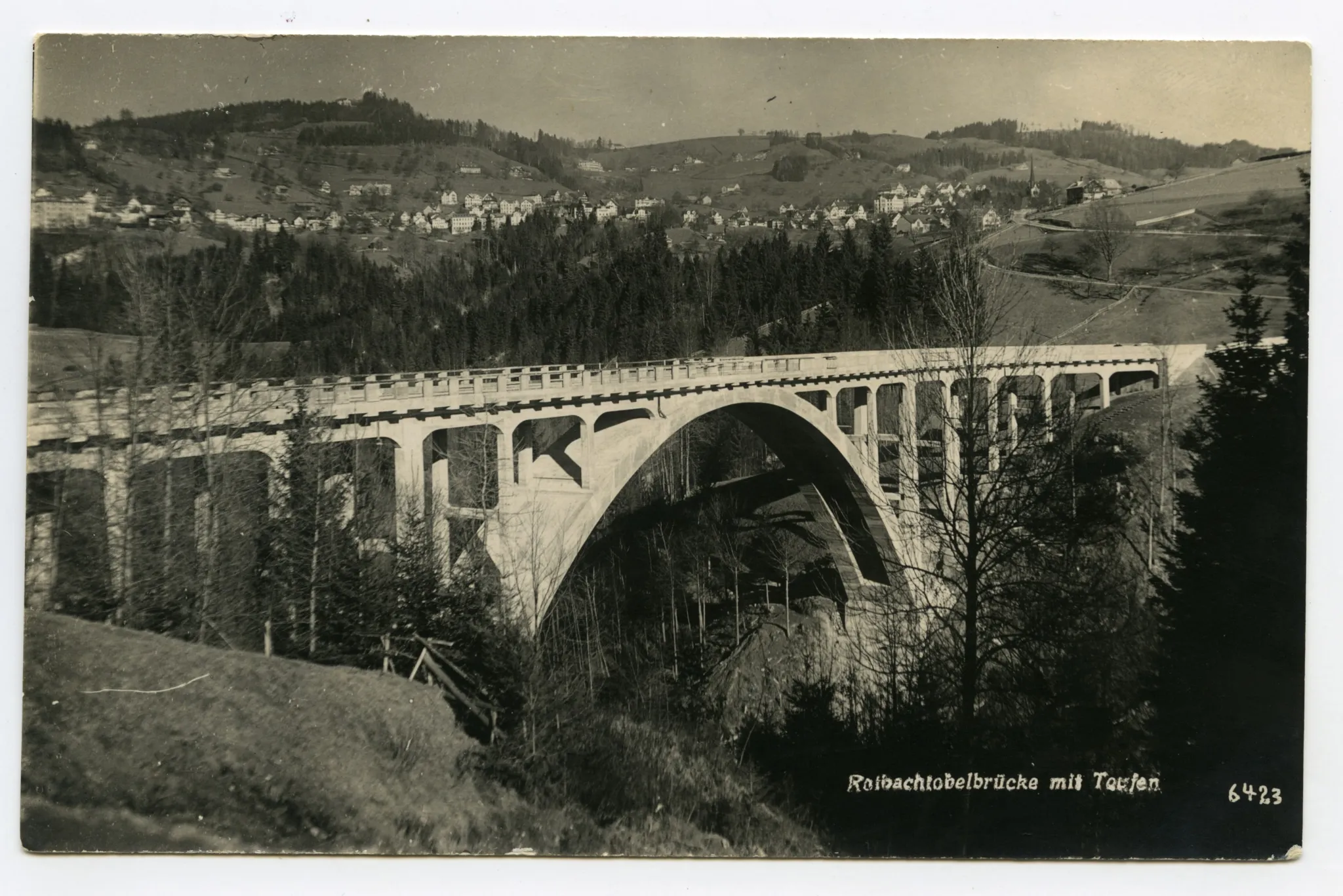 Ansicht der Brücke aus Süden mit Teufen im Hintergrund