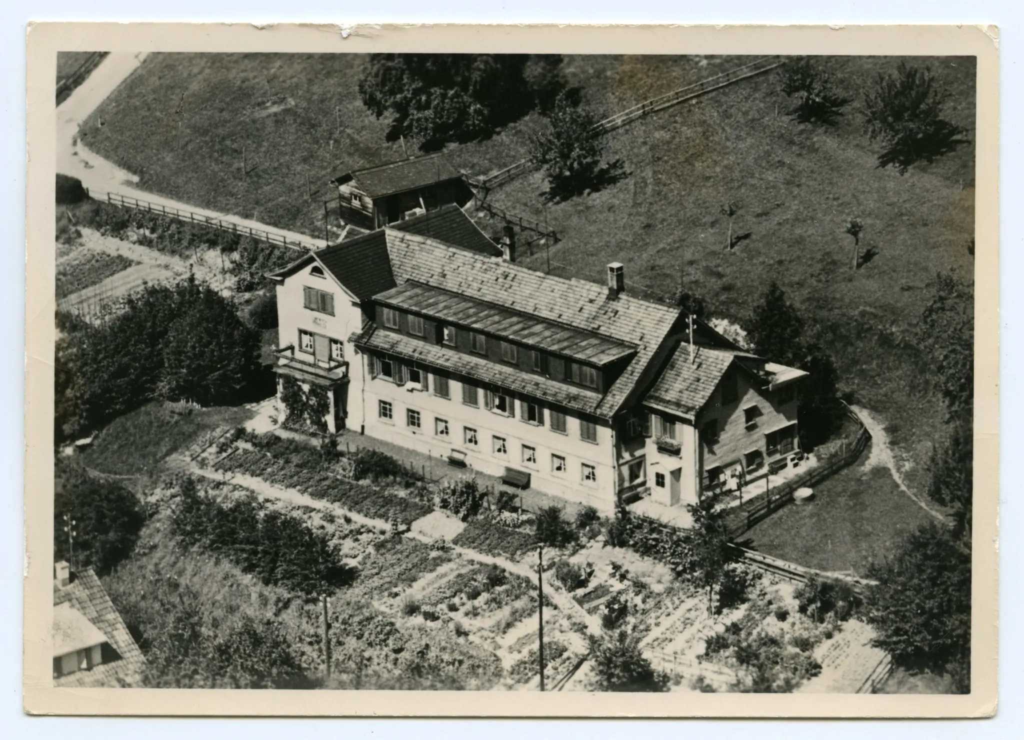 Luftbildaufnahme(vgl. Hc.08-38, identische Postkarte)
