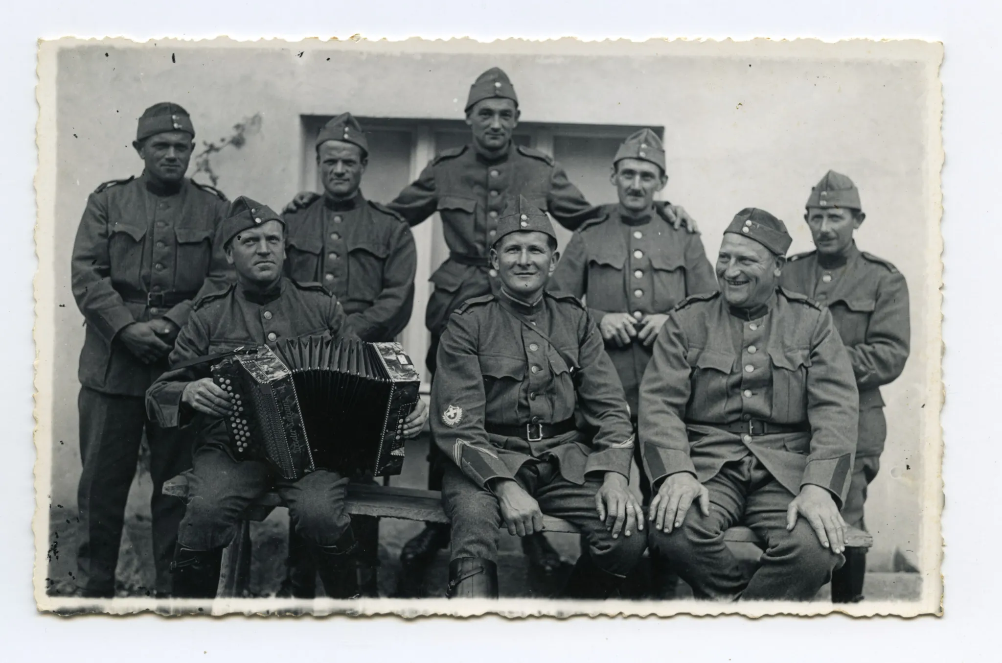 mit 8 Soldaten