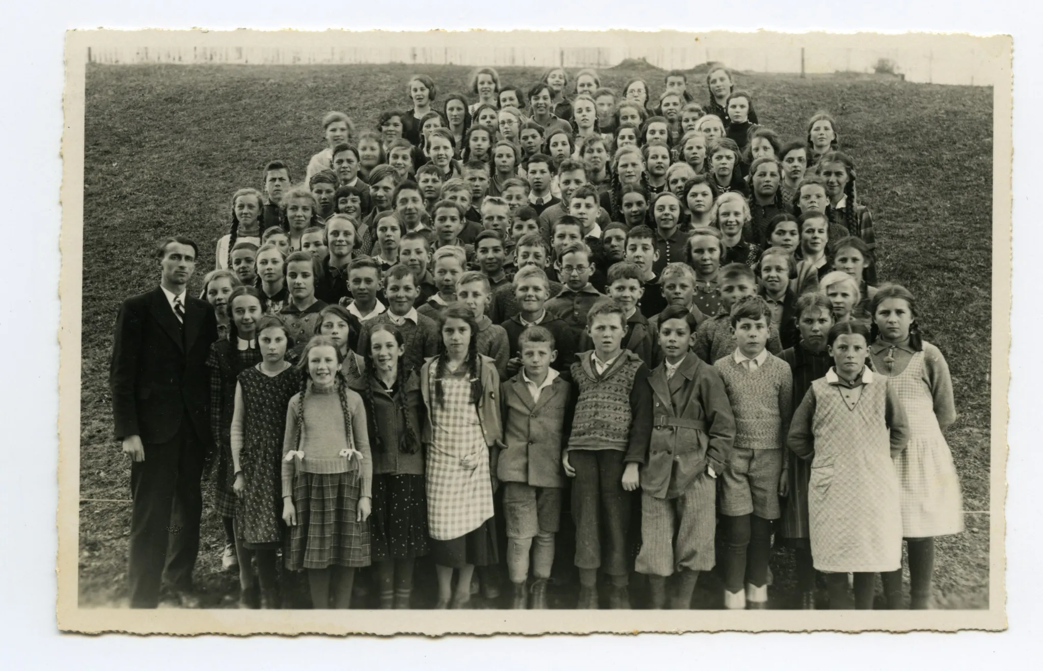 Gruppenbild mit Chorleiter Peter Juon