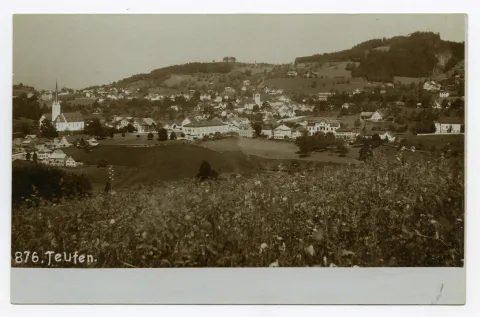 von Schlatterlehn aus. Mit Sammelbüel, Zeughaus/Linde, Bleichi/Ebni, beiden Dorfkirchen, Fernblick, Eggli. Blick zu Schwendibüel, Frölichsegg