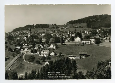 mit Sammelbüel, Zeughaus, beiden Dorfkirchen, Fernblick. Blick zu Froher Aussicht, Frölichsegg