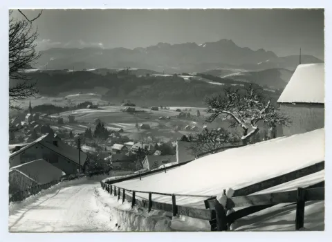 beide Dorfkirchen (Grubenmann z.T.), Bahnhof (mit ARKB-Gebäude), Alpstein