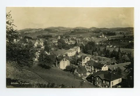Vorne Stofel, beide Dorfkirchen, Blick zum Gäbris
