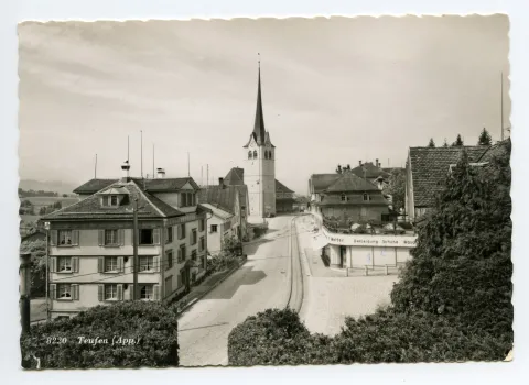 von der Villa Roth aus gesehen, Querformat, mit Bekleidung/Schuhe F. Wetter, „Spörri“, Grubenmannkirche (vgl. Ho.07-080: selbe Kartennummer, gleicher Verlag, ähnliches, aber anderes Foto!)