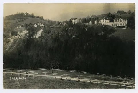 mit Textilfirmen im Eggli-Rank (eingerüstet!), Villa „Türmlihaus“, Erdrutsch unterhalb Steinerstrasse. Gesehen von ennet dem Rotbach, Blick Richtung Westen