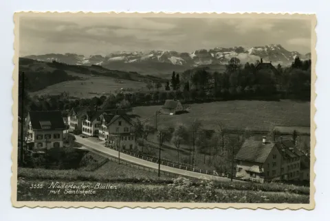 zwischen Sternen und Haag, Blatten(?), Blick nach Süden zum Alpstein (z.T. schneebedeckt)