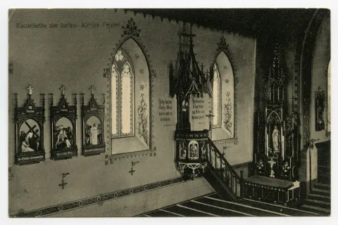 (Ausschnitt Innenraum), nördlicher Seitenaltar und Teile der Kreuzweg-Bilder